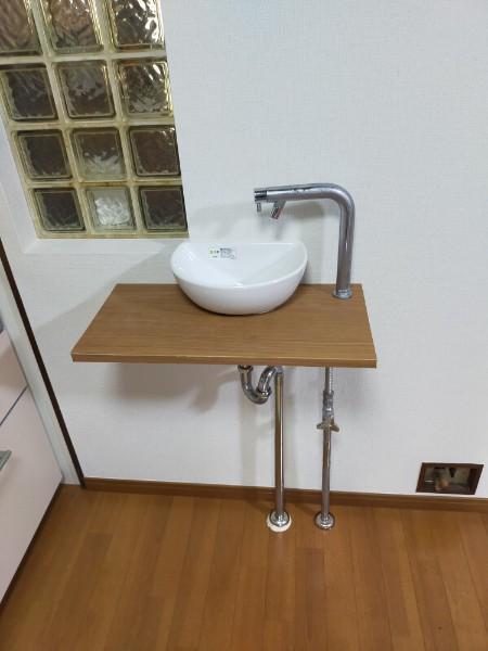新規手洗器取付